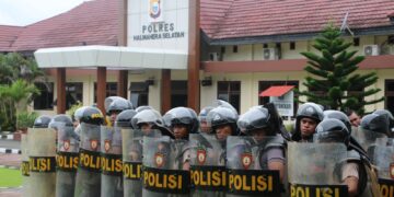 Menghadapi Pilkada Serentak 2024, Polres Halsel Gelar Latihan Dalmas