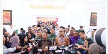 Mendagri Serahkan DP4 Ke KPU RI Untuk Pilkada 2024