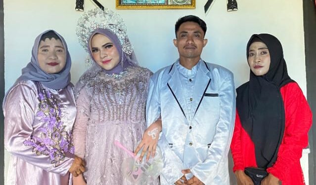 Foto Istimewa: (Pernikahan Dua Sesama Laki-laki Alias lato-lato di Desa Sekli)