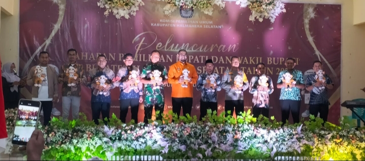 Foto Istimewa: Komisi Pemilihan Umum (KPU) Dan Bupati Halmahera Selatan Saat Lauching Tahapan Pilkada 2024
