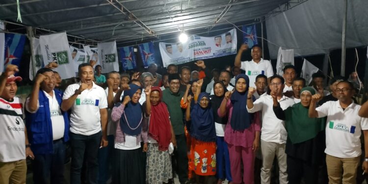 Calon Bupati Halmahera Selatan Jasri Usman Didampingi Tim Koalisi di Desa Indong