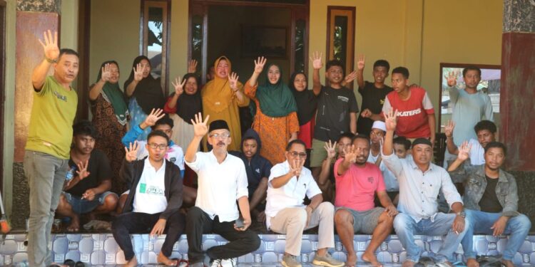 Calon Bupati dan Wakil Bupati Jasri Usman dan Muhlis Djafar Temui Pedang Pasar Labuha