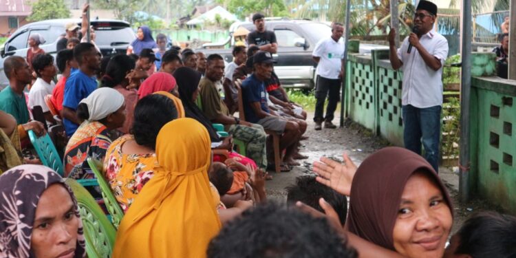 Calon Bupati dan Wakil Bupati Jasri-Muhlis di Desa Kaputusan