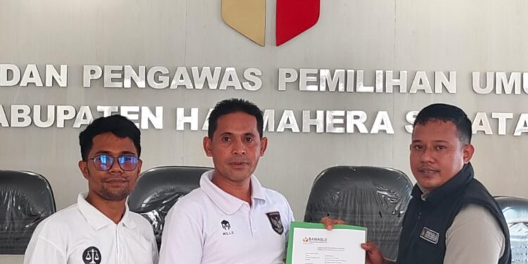 Tim Hukum Jasri-Muhlis Resmi Laporkan Kades Dan BPD Talimau di Terima Staf Penindakan Pelanggaran Pemilu