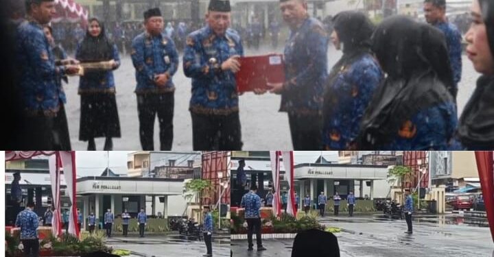 Foto Istimewa: ( Walikota Ternate M Taufik Suleman Didampingi Sekot Ternate Rizal Marsaoly Serahkan SK kepada PPPK Paru Waktu Kota Ternate)