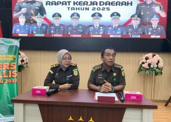 (Kasih Pengkum Kejati Maluku Utara, Ricard Sinaga)