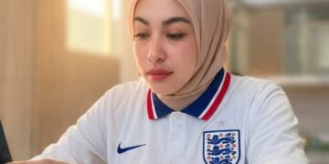 (Rosita Syarif Bendahara Gerindra Maluku Utara)